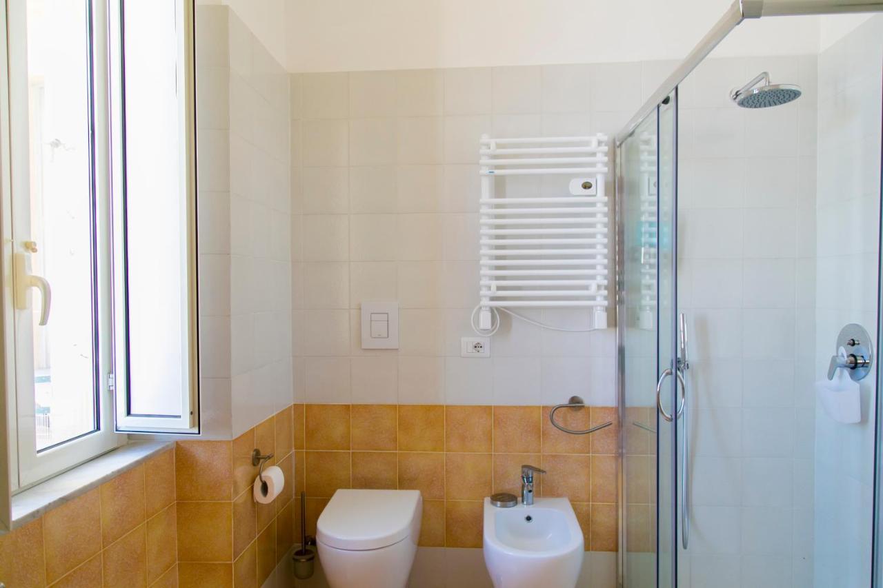 נאפולי A Casa Di Nina Guest House מראה חיצוני תמונה